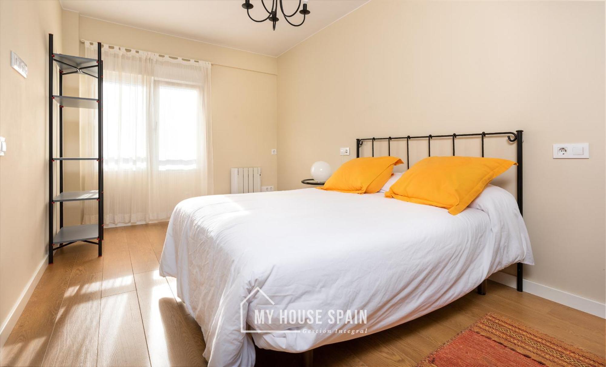Myhousespain - Radiante Piso Junto A La Playa Gijón Eksteriør bilde